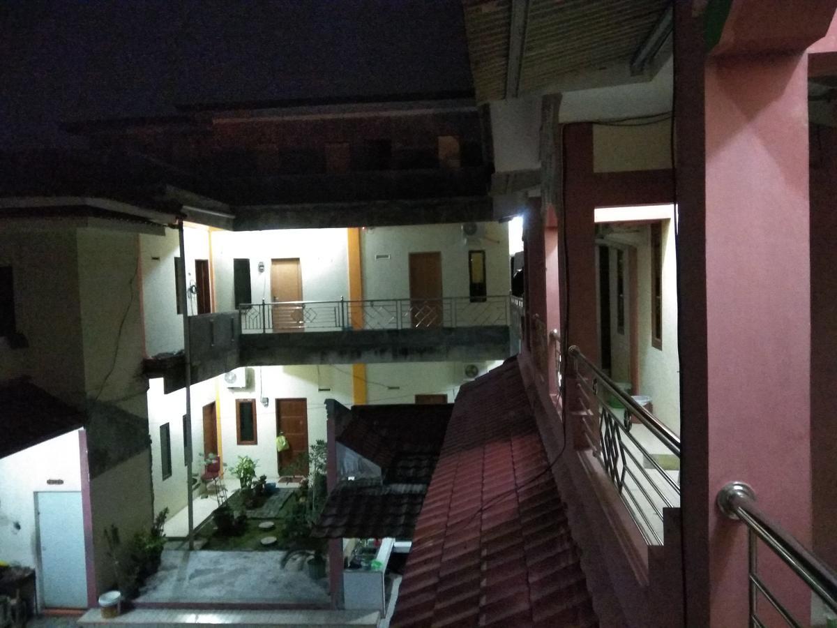 Pondok Cemara Medan Exterior photo
