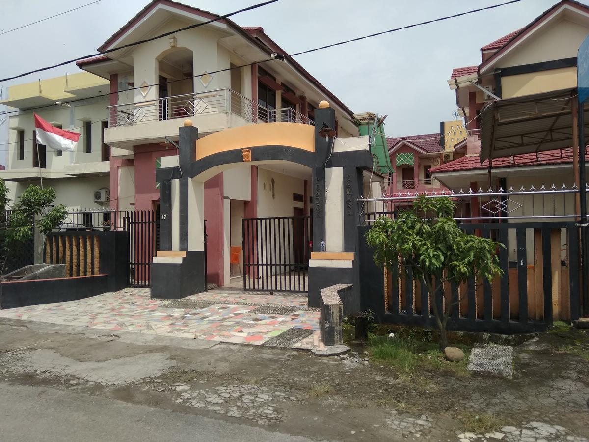 Pondok Cemara Medan Exterior photo